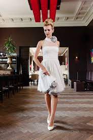 Check spelling or type a new query. Rockabilly Hochzeitskleider Im 50er Jahre Stil Mit Frechen Petticoats