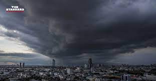 มีพายุฤดูร้อน ทุกพื้นที่ ระวังฝนฟ้าคะนอง ลมกระโชกแรง กับมีลูกเห็บตกบางพื้นที่ Visg82hr0koi5m