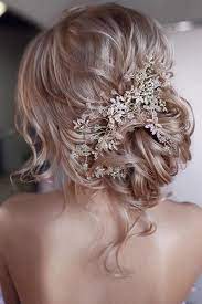 Wedding Hairstyles Updo Wedding Hairstyle With Headpiece From Tonyastylist Weddings Weddingu Bruiloft Kapsel Lang Haar Opgestoken Haar Bruiloft Kapsel Bruid