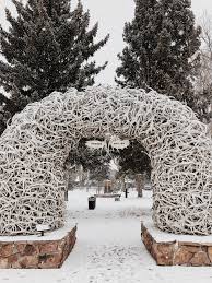 11 hours ago · moving jackson hole back to an entirely virtual format this year is telling us that fed officials are taking the delta variant seriously, said lpl financial fixed income strategist lawrence gillum. City Guide To Jackson Hole Wyoming