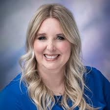 Tessa Olsen's Instagram, Twitter & Facebook