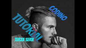Ecco le migliori foto dei tagli capelli uomo del 2021 alla moda: Tutorial Come Fare Il Codino Con I Capelli Maschili Rasati Ai Lati ãã°ãã¼ã«ã®ä½ãæ¹