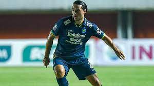 Ezra walian, 23, from indonesia persib bandung, since 2020 right winger market value: Ezra Walian Is Not Sure To Play In The Menpora Cup Semifinals