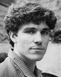 Nicholas Clay (18 de Setembro de 1946)