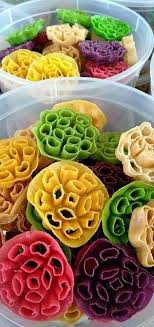Kuih rose kuih loyang kuih sarang tebuan hanya 4 bahan. Resepi Mama Kuih Sarang Tebuan Kuih Goyang Kuih Facebook