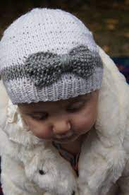 Really Cute Hand Knit Baby Hat With Bow White And Grey Merino Wool Girl S Beanie Made To Order 30 00 Via Etsy Baby Hats Knitting Knitting Crochet Baby