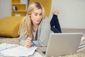 97% weiterempfehlung von unseren studierenden und absolventen. Fernstudium Mit Einem Fernstudium Von Zu Hause Aus Studieren
