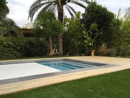 Mais aussi des couvertures de piscine à la forme pour les marques: Installation Piscine Coque Polyester En 15 Etapes Spa Piscines