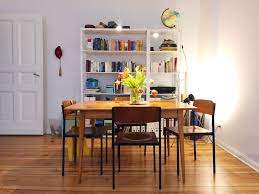 wunderschones ess wohnzimmer wohnzimmer esszimmer einrichtung einrichtungsidee esstisch bucherregal aufbewahrung organisatio home interior home decor