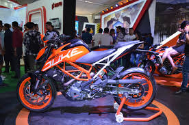 So ktm duke 390 bs6 has finally launched they're few upgrades in the bike like quickshifter+ and many more so to know those updates watch out the whole. 2017 Ktm 390 Duke 2017 Ktm 250 Duke Launched In Malaysia