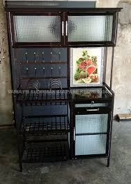 Namun, banyaknya model rak bunga pastinya membuat anda kesulitan dalam memilih, bukan?melalui informasi di bawah ini, kami akan membantu anda menemukan rak bunga yang tepat. Pengerjaan Aluminium Etalase Pintu Custom Rak Piring Tertutup 29 Gambar Www Solusirumah Biz