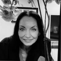 Alexandra Coates's Instagram, Twitter & Facebook