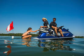 Life jackets are to be worn by everyone who is on board a jet ski. Personal Watercraft Safety Jet Skis Waverunners Sea Doo