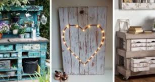 Originalissime idee di fai da te per trasformare casa grazie al riciclo creativo. 10 Idee Irresistibili Per Creare Oggetti E Mobili Fai Da Te In Stile Shabby Con Legno Di Recupero E Pallet Creativo Media