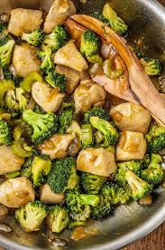 One Skillet Chicken And Broccoli Dinner Recipe Broccoli Recipes Healthy Recipes Recipes