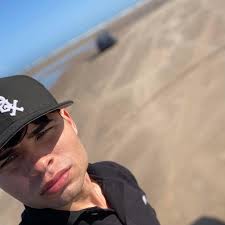 Algún mayate con novia