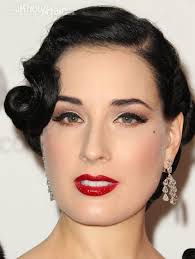 If you love 1940s vintage hairstyles, these step by step pin up hairstyles and tutorials for short, medium, and long hair will not disappoint! Dita Von Tease 1940s Hairstyles 1940s Hairstyles For Long Hair Hair Styles