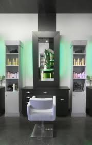 Pin By Tina Anastasia On Easy Ideas Beauty Salon Decorating Beauty Salon Interior Salon Interior Design Salon Interior