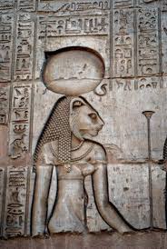 Ihr wurden mehr tempel gewidmet als jede andere göttin. Sechmet Die Gottin Der Wutenden Liebe Mehr Ancient Egyptian Art Cats In Ancient Egypt Egypt Art