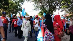 Calon dun chempaka nik omar nik abdul aziz membidas dakwaan pas yang menganggap seseorang itu terkeluar dari islam. Pas Kelantan Nik Omar Sertai Lawan Bukannya Kejutan Air Times News Network