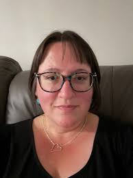 What are the options for renting a pet-friendly two-bedroom place in the  Shuswap area?