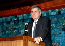 Ceo of the irish cancer society for almost three decades, since 1989. America S Highest Paid Charity And Non Profit Organisation Bosses Lovemoney Com