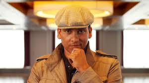 But xavier naidoo hit back, saying he is against exclusion and racial hatred. german broadcaster rtl on wednesday distanced itself from pop singer xavier naidoo after a video circulating on social. Xavier Naidoo Singt Beim Esc 2016 Fur Deutschland News