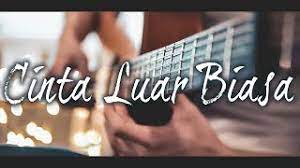 Dm g tapi cintaku padamu luar biasa am aku tak punya bunga f aku tak punya harta. Cinta Luar Biasa Andmesh Kamaleng Chords Chordify