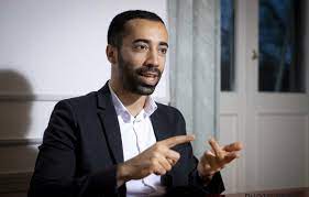 Een kort verblijf aan alle hongerstakers geven is onwenselijk. Sammy Mahdi Toont Goed Hart Ouders Van Mawda Mogen Blijven Hun Kind Ligt Hier Begraven Redactie24