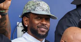 Kendrick Lamar Gets Lifetime Eat-Free Pass at Tam's Burge...