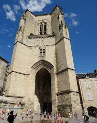 Gares et aéroports importants pour cette liaison. Reserver Un Hotel Balladins Pour Votre Sejour A Villefranche De Rouergue