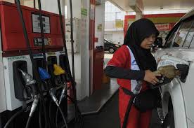 Yang kabarnya pom bensin saya banyak (kabarnyaaaaa) ini baru meresmikan pom bensin yang di pacitan kerja sama dengan rekan saya , tulis lucunya, pom bensin yang dimaksud soimah adalah sebuah warung kecil yang biasa menjual bensin secara eceran. Gaji Pas Pasan Operator Mesin Pompa Bensin Merdeka Com