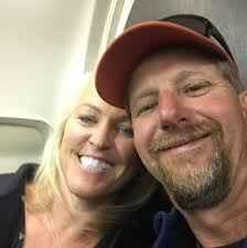 What groups or activities are available in Murrells Inlet to get involved  in the community?