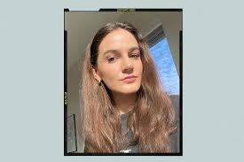 Just when we thought contouring couldn't get any weirder, beyoncé and chrissy teigen's makeup maestro, sir john, introduces us to something called 'sunscreen sculpting'. Why You Should Absolutely Not Be Sunscreen Contouring