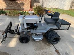 In the coming months, we hope to provide information about suburban models and the different implements that were available for these tractors. Vintage 70 S Craftsman Riding Lawn Mower Ronmowers