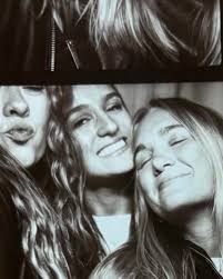 Zoe Cronin (@zoe.cronin) • Instagram photos and videos