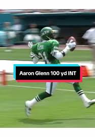 Aaron Glenn 100 yard INT 👀 #aaronglenn #nflfootball #nfl #nflhighlights  #jets #newyorkjets #sportsrushshow #football #footballtiktok #footballskills