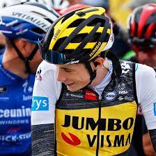 In october 2020, he was named in the startlist for the 2020 vuelta a españa. Vingegaard Trostet Jumbo Visma Mit Dem Weissen Trikot Radsport News Com