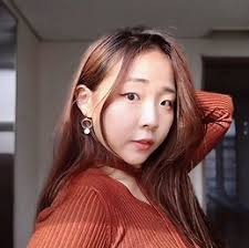 23yo girl looking for place in Frankfurt ;) Hehhhh