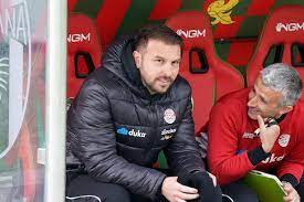 Inter's sebastiano esposito could become a champion, he'll star for italy may 13, 2021 23:00 inter have one of italy's future stars on their hands in sebastiano esposito, according to venezia coach paolo zanetti. Zanetti Verlasst Den Fcs Die Neue Sudtiroler Tageszeitung