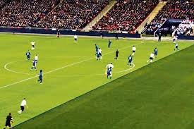 Tottenham hotspur's english striker harry kane (r) takes on chelsea's french midfielder n'golo kante (l) during the english. How Chelsea Proved Harry Kane Was Offside Blogs De Football News