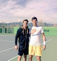 What is his net worth as of 2021? Karen Khachanov