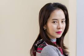 Mega stars yoo ji tae and kim hyo jin's wedding took place on december 2 at the shilla hotel in seoul. Song Ji Hyo Opens Up About Marriage A Time She Almost Quit Running Man Soompi