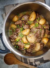 Boeuf A La Creme Et Petits Pois Recette Recette Recette Boeuf Et Ricardo Recette