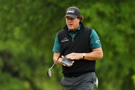 While his playing partner brooks koepka. Masters 2019 Phil Mickelson Confirms Outrageous Jordan Spieth Wedding Story Warms Up With 100 Bills Hanging Out Of Pocket This Is The Loop Golf Digest