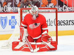 Report Flyers Interested In Red Wings Bernier Thescore Com