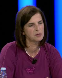 Ukshin Hoti si Prijës i UÇK-së: Një Debat i Nxehtë