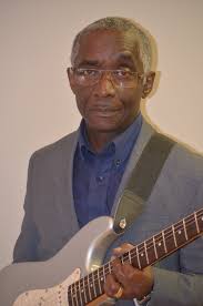 Ok guys I found another impersonater of VANILBEAN!! Well some might say  she's real cause of her bio But listen here ALL THE IMPERSONATERS HAVE THE  SAME FRIENDS LIKE ALL OF THEM