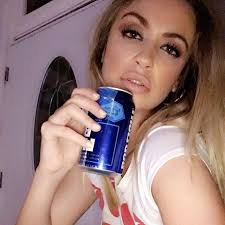 Annette Westfall's Instagram, Twitter & Facebook