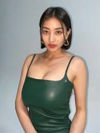 ジヒョの巨乳おっぱい＆巨大お尻！豊満ボディなエロ画像327枚